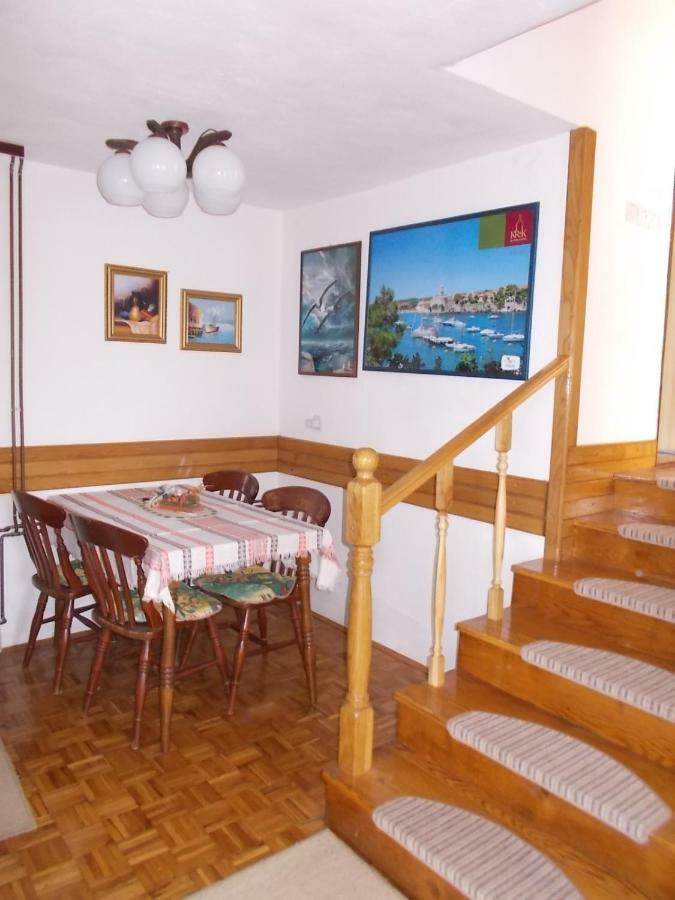 Krk Apartmani Pepina ปิเนซิตซี ภายนอก รูปภาพ