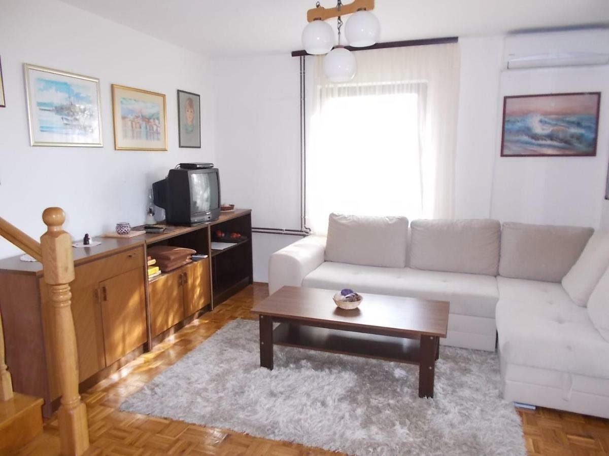 Krk Apartmani Pepina ปิเนซิตซี ภายนอก รูปภาพ