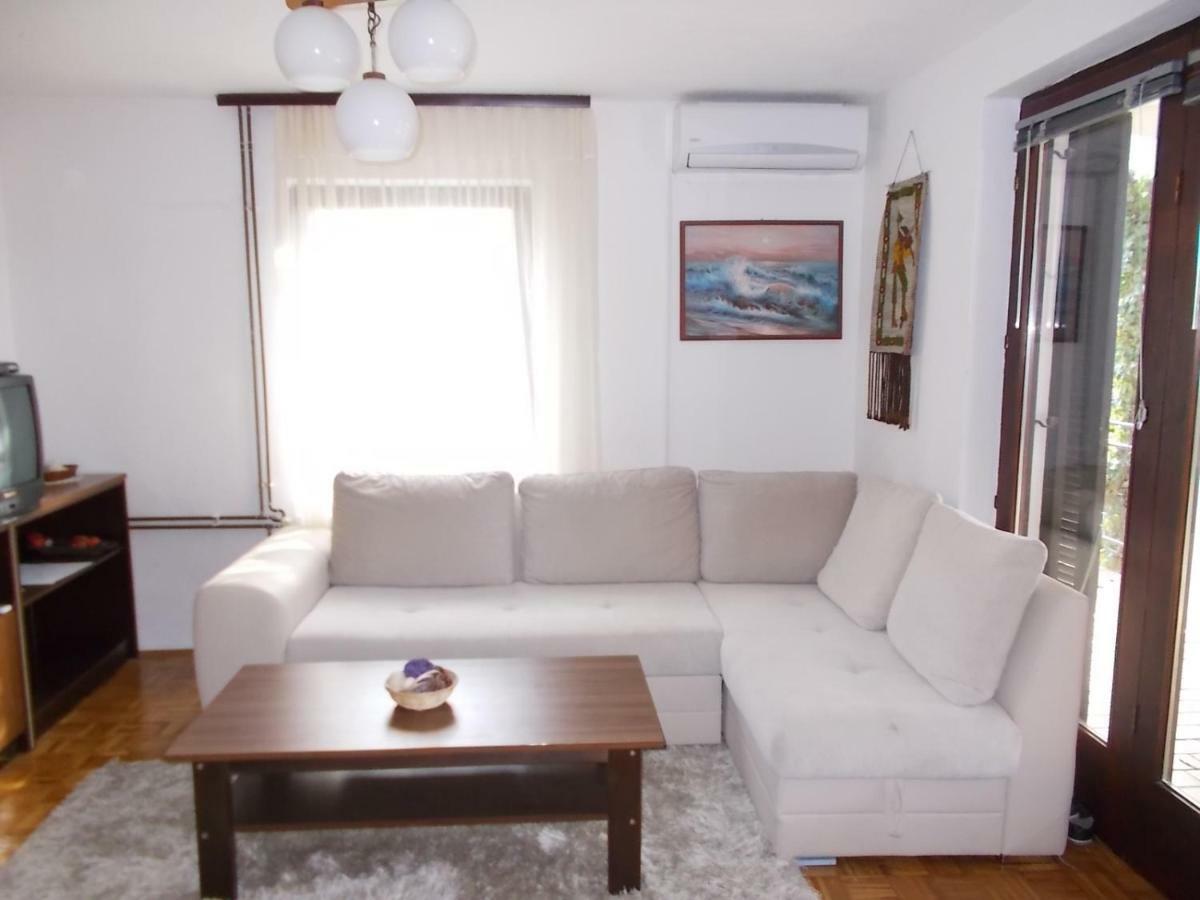 Krk Apartmani Pepina ปิเนซิตซี ภายนอก รูปภาพ